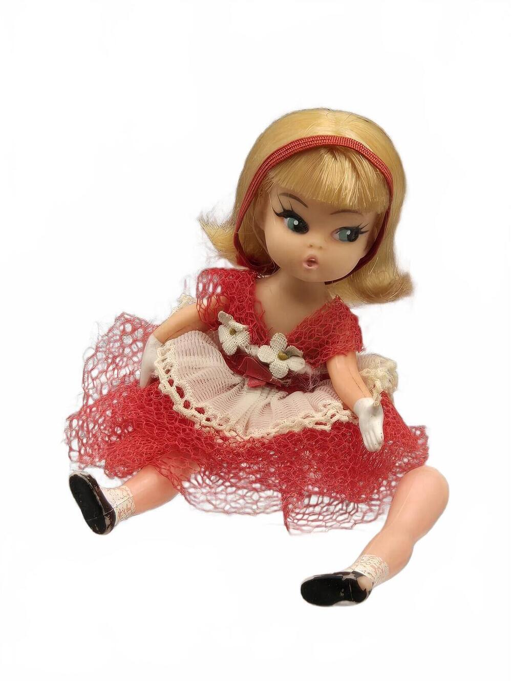 Vintage 1967/68 Hasbro 4.25” Dolly Darling Tea Time redressed as is